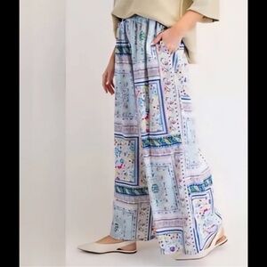 NWT Easel Blue Scarf Printed Wide Leg Pants   Size Small